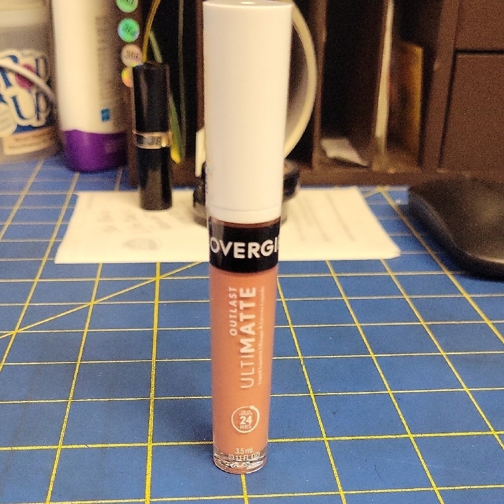 CoverGirl Outlast Ultimatte Liquid Lipstick - 105 Very Sancerre